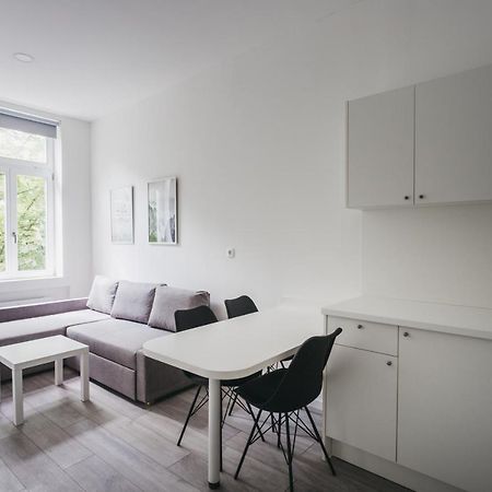 Mika Apartment And Studios ซาเกร็บ ภายนอก รูปภาพ