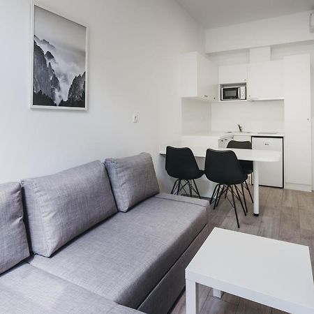 Mika Apartment And Studios ซาเกร็บ ภายนอก รูปภาพ