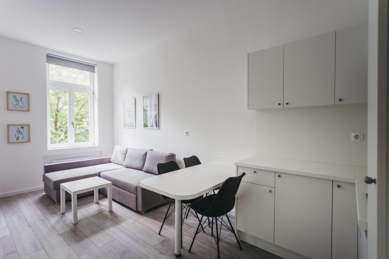 Mika Apartment And Studios ซาเกร็บ ภายนอก รูปภาพ
