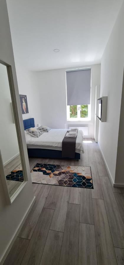 Mika Apartment And Studios ซาเกร็บ ภายนอก รูปภาพ